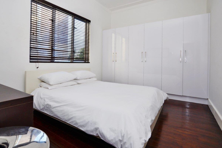 To Let 2 Bedroom Property for Rent in Sea Point Western Cape
